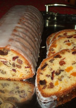 Gyümölcskenyér recept fotója