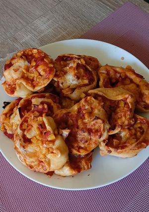 Isteni pizzás csigák 🥰 recept fotója