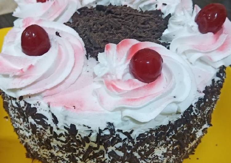 Very Easy Black Forest Cake Decoration