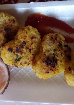 A picture of Oats & poha cutlets.