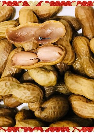 A picture of Salted Shelled peanuts.