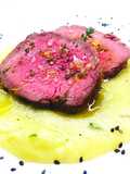 Fassona con olio al rosmarino e purè di patate con scalogno e basilico