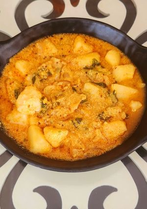 A picture of Curd aloo.