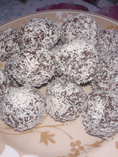 Una foto de Trufas de Dulce de leche y chocolinas