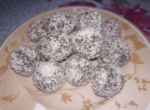 Una foto de Trufas de Dulce de leche y chocolinas