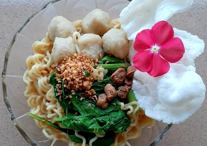 Bagaimana cara bikin Mie Kuah Instan dijamin spesial