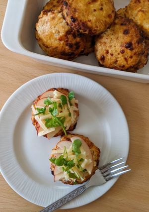 A picture of Chilli Jam & Cheddar Scones.