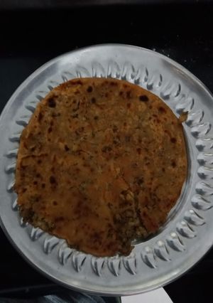 મુંગ પરાઠા(mung parotha in Gujarati) રેસીપી મુખ્ય ફોટો