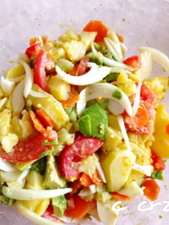 Una foto de Ensalada campera con aguacate