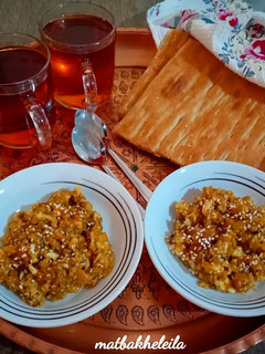 عکسی از دستور دوشاب یومورتا (صبحانه سنتی آذربایجان)