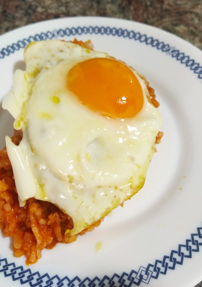 Una foto de Arroz a la cubana