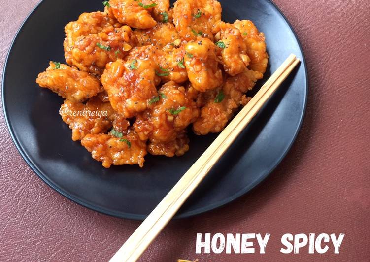 Langkah Mudah untuk Membuat Honey Spicy Chicken (Kkuldak KW), Enak Banget