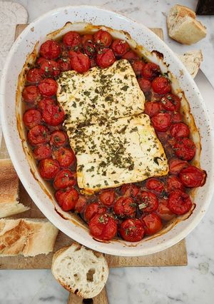 Une photo de Feta rotie au four