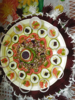 ફણગાવેલા મગનું સલાડ (Sprouted Moong Salad Recipe In Gujarati) રેસીપી મુખ્ય ફોટો