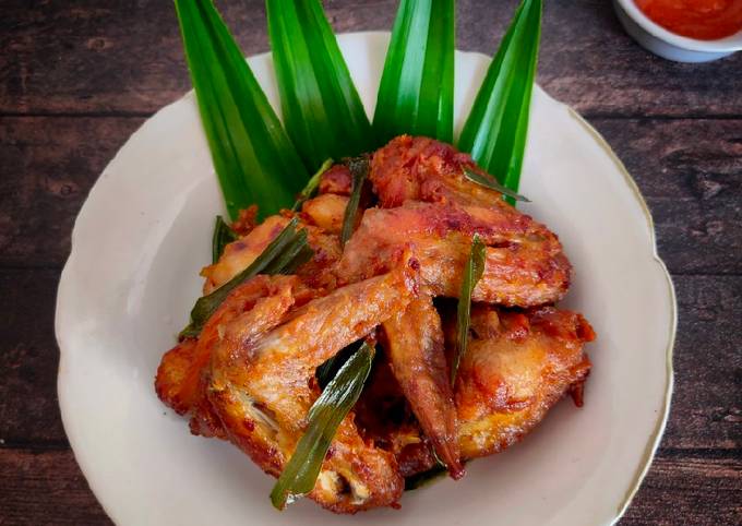 Gai Tod (Thai Style Fried Chicken)