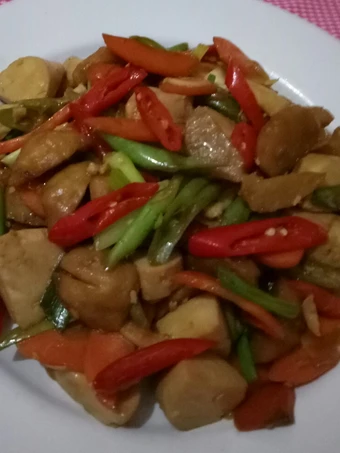 Cara Mudah Menyiapkan Resep Tumisan sayur dan pentol bakso yang Bikin Ngiler Anti Ribet, Bisa Manjain Lidah