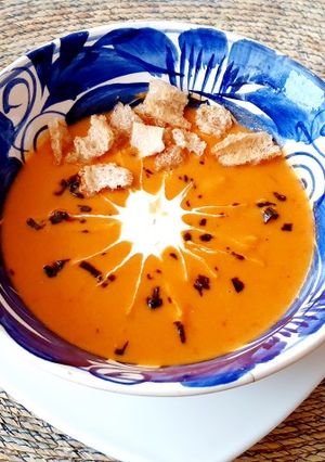 Una foto de Crema de chicharrón