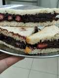 Sandwich Coklat dan Mulberi