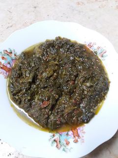 صورة لوصفة سبانخ بالصلصة والحمص