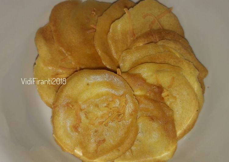 Resep Crispy Cheese Cookies Tipis 😘 yang Enak