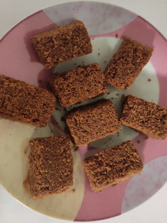 தேங்காய் வெல்ல பர்பி (Cocount jaggery burfi) (Thenkaai vella burfi recipe in tamil) செய்முறை முக்கிய புகைப்படம்