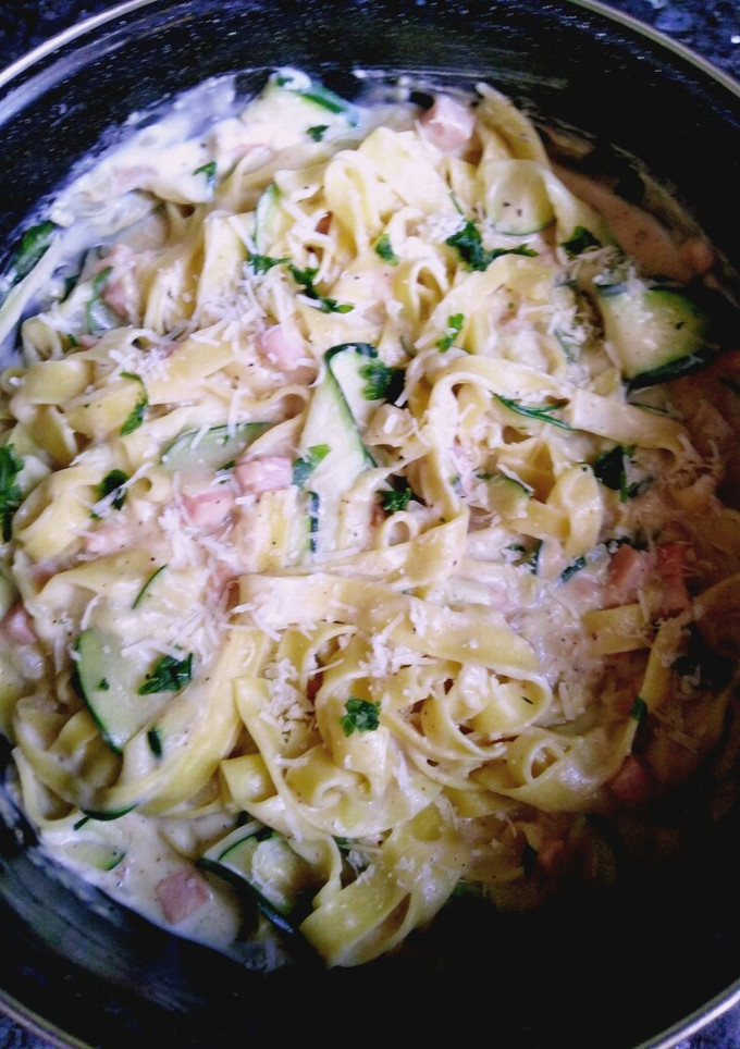 Una foto de Fetuccini Alfredo