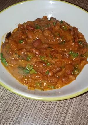 A picture of Beans curry with pumpkin.