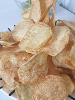 Una foto de Aperitivos (patatas caseras hechas en casa y muy crujientes)