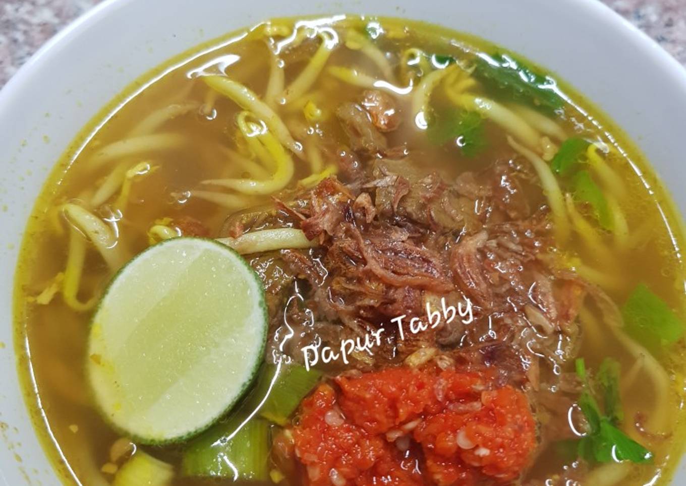 Soto daging madura