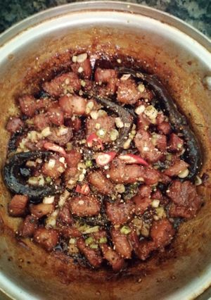 Hình của món Cá kèo, thịt ba chỉ kho tiêu.