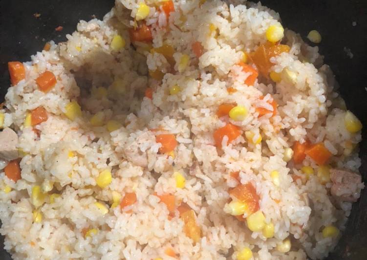 Nasi Tomat with Topping