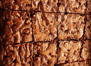 A picture of Chocolate Chip Brownies.