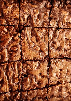 A picture of Chocolate Chip Brownies.