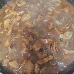 A picture of Orange Chicken.