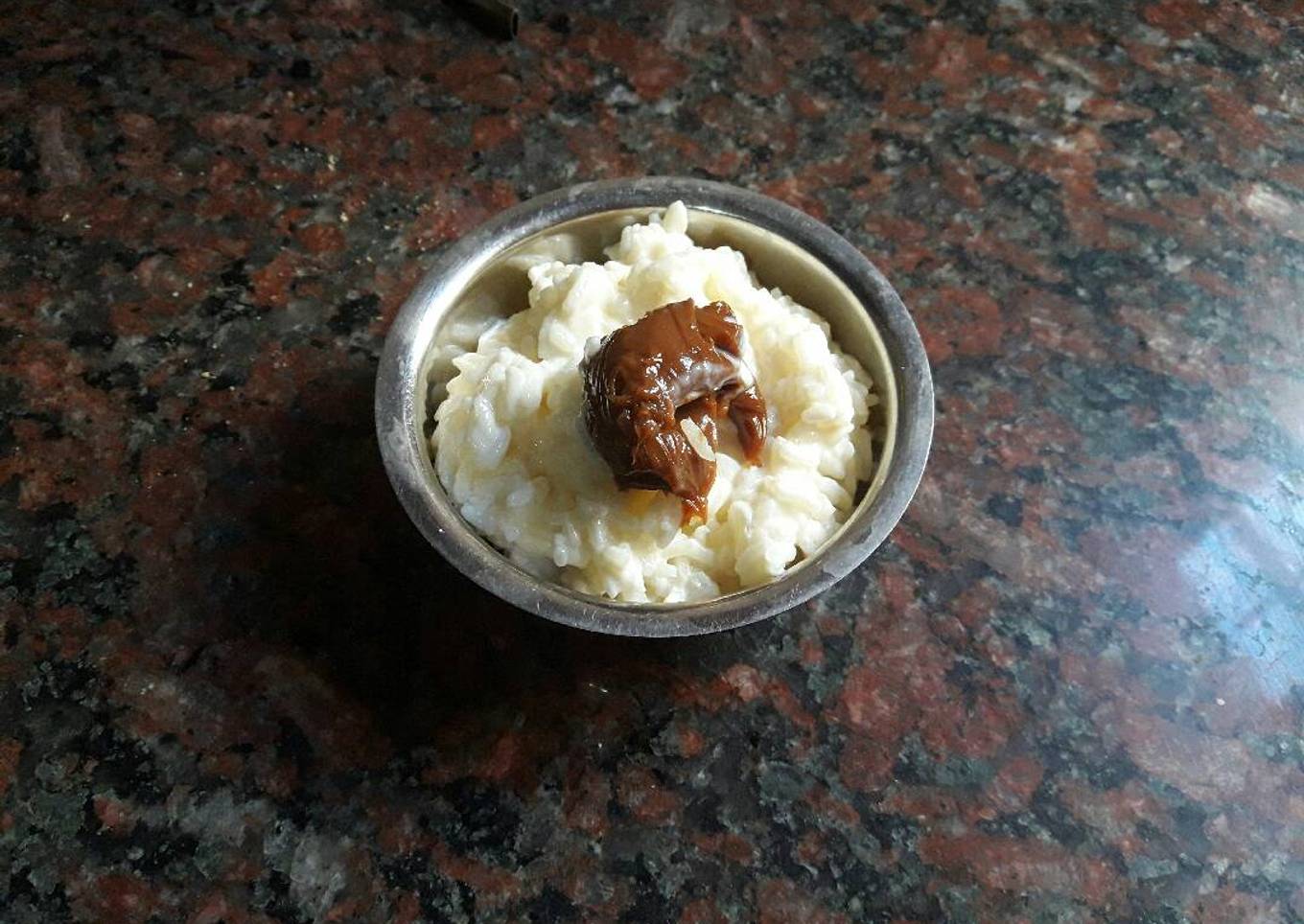 Arroz con leche con dulce de leche