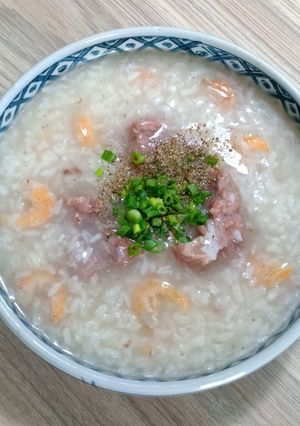 Hình của món Cháo gân bò tôm khô.