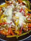 Camarones con pimientos gratinado