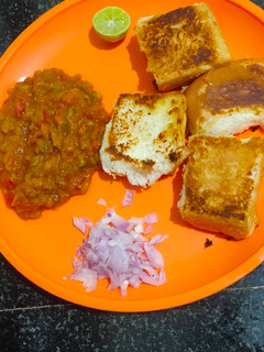 பாவ் பஜ்ஜி/ஸ்னாக்ஸ் செய்முறை முக்கிய புகைப்படம்