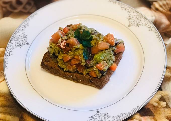 ПП перекус - тост с гуакамоле 🤤