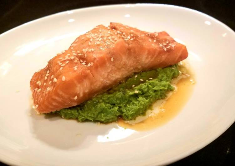 Asian Inspired Salmon With Ginger Mint Pea Puree