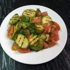 سلطة الكوسا المشوية🥗-レシピのメイン写真