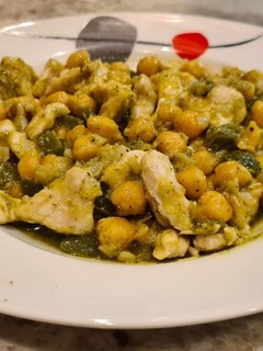 Una foto de Garbanzos al pesto