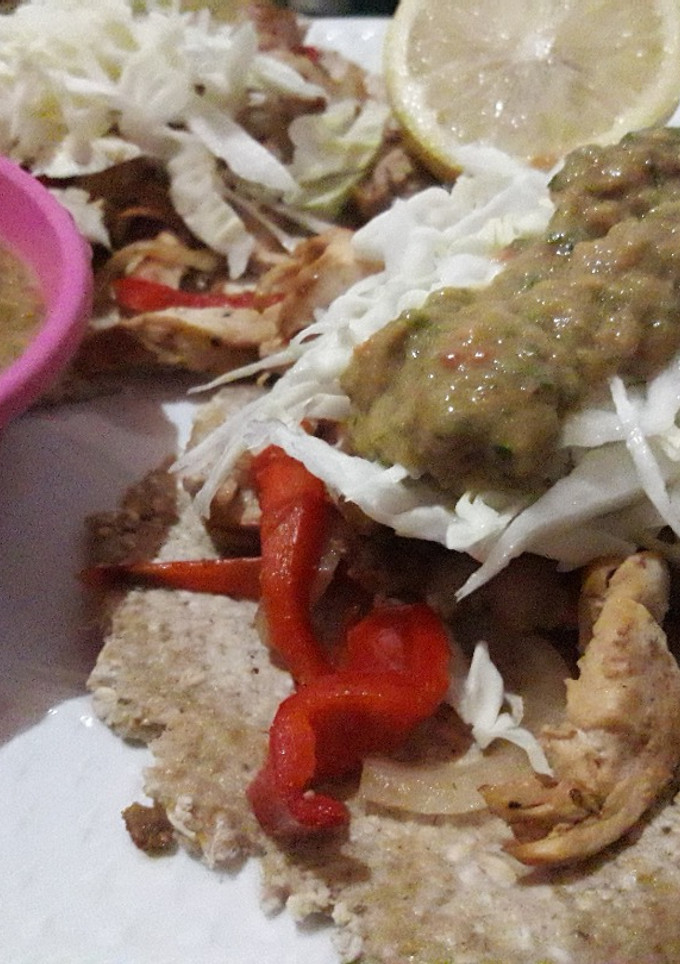 Una foto de Tacos de pollo con tortilla de avena, apto DMA