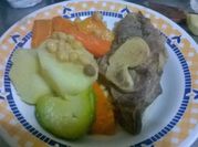 Una foto de puchero de osobuco