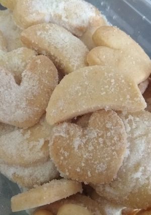 A picture of Vanilla Butter Cookies.