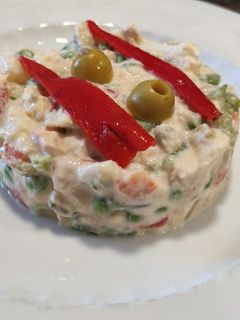 Una foto de Ensaladilla Rusa clásica