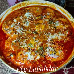 A picture of Egg Lababdar.