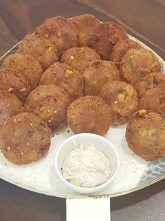 व्हेज कटलेट (veg cutlet recipe in marathi) रेसिपी चे मुख्य फोटो