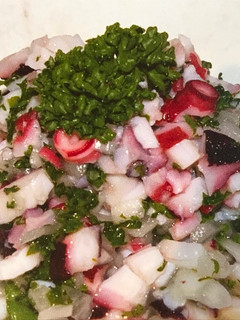 Una foto de Pulpo con limón