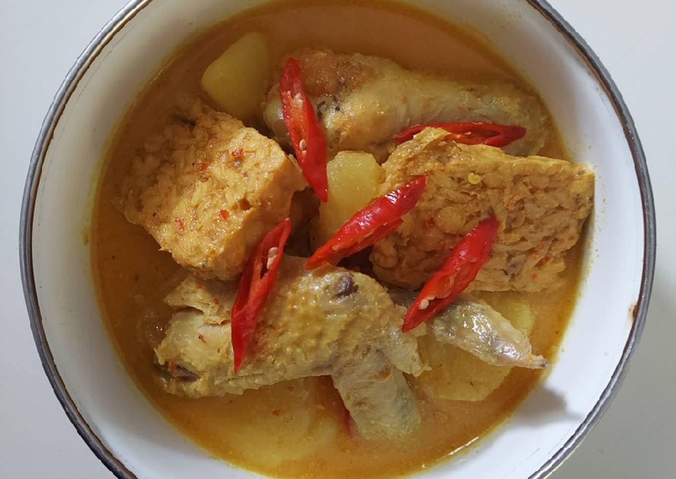 Kari ayam kuah kuning
